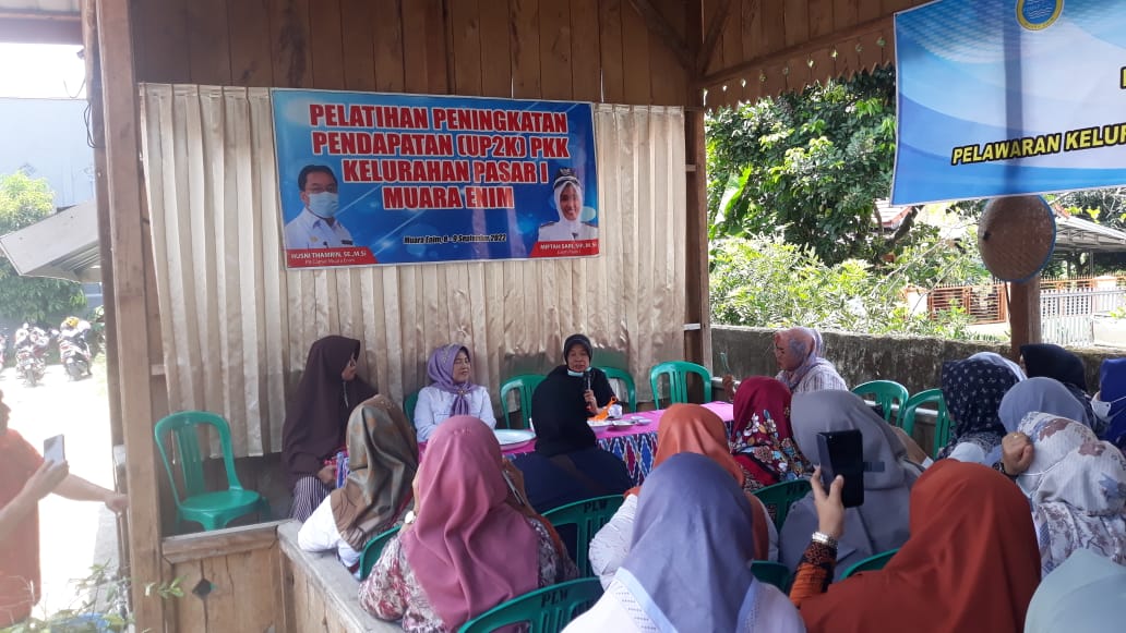 Tingkatkan Pengalaman PKK, Lurah Pasar 1 Adakan Pelatihan Pendapatan UP2K PKK ME