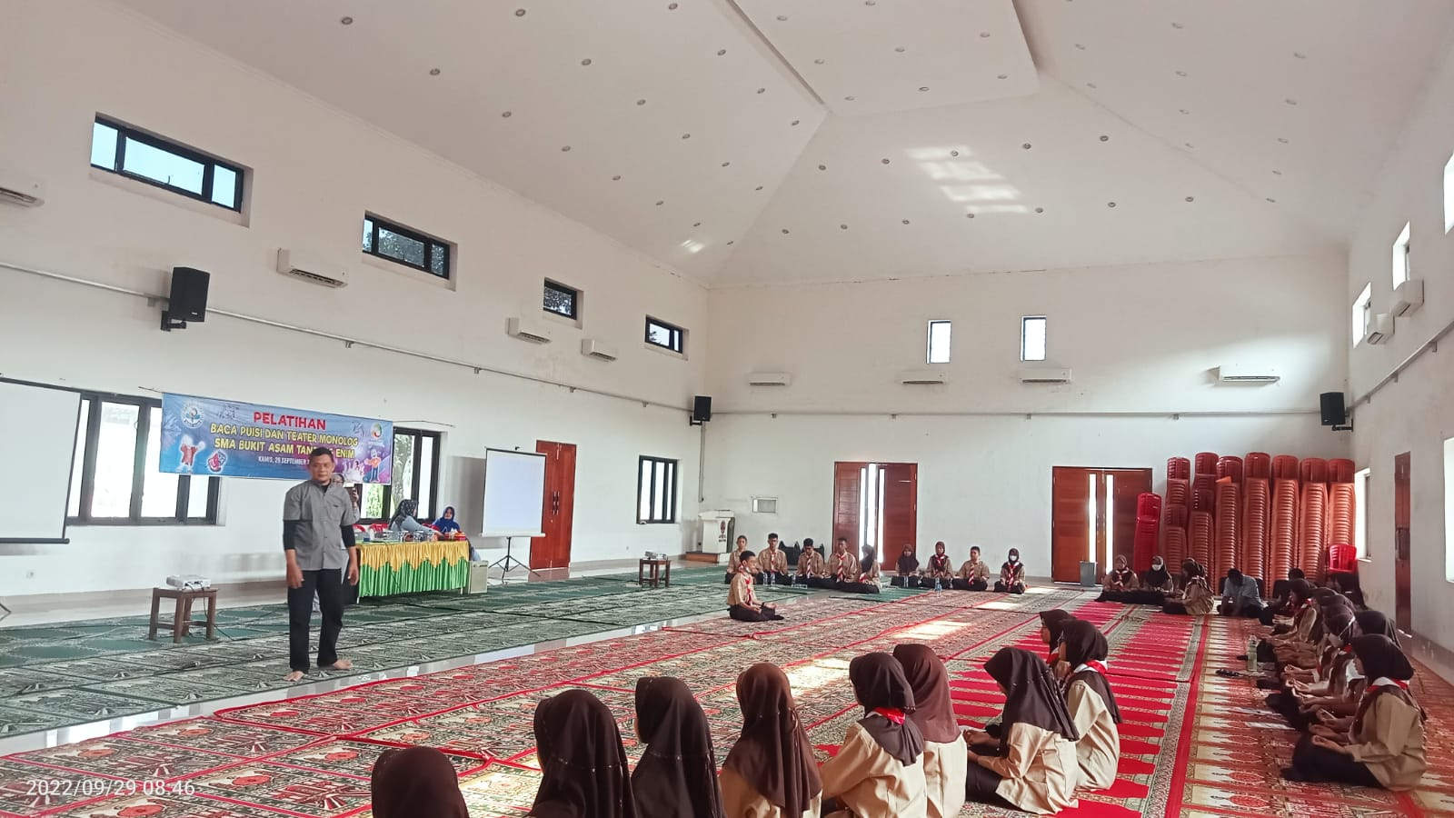 SMA Bukit Asam Adakan Pelatihan Baca Puisi dan Teater Monolog