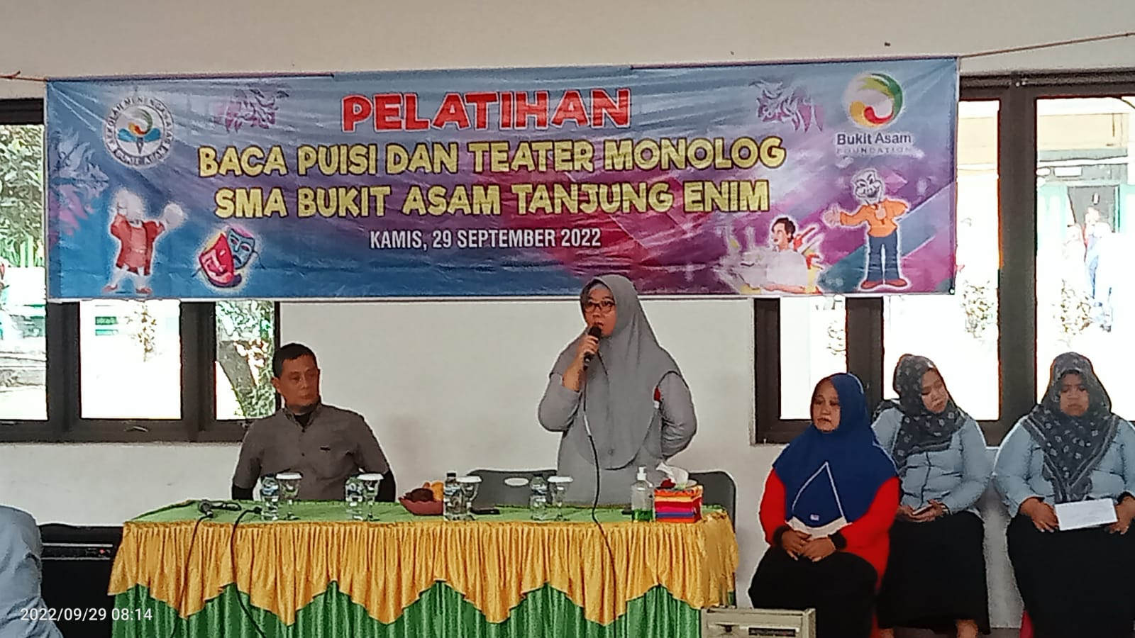 SMA Bukit Asam Adakan Pelatihan Baca Puisi dan Teater Monolog