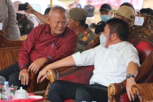 Pj. Sekda Dampingi Gubernur Buka Kejuaraan Grasstrack Open di Desa Sugih Waras Barat.