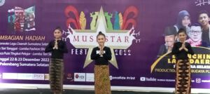 Salah satu Sanggar Tari tampil pada Festival 2022 di PS (Palembang Square) Mall Palembang, Rabu (22 Desember 2022). Foto. Dok.MSF 2022